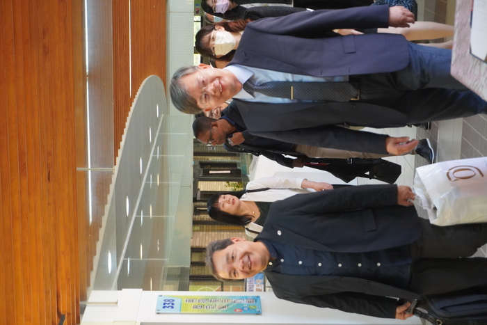 112年4月29日香港嶺南大學與國立中正大學簽署雙聯碩士學位學程協議及高齡跨域創新研究中心交流活動圖片
